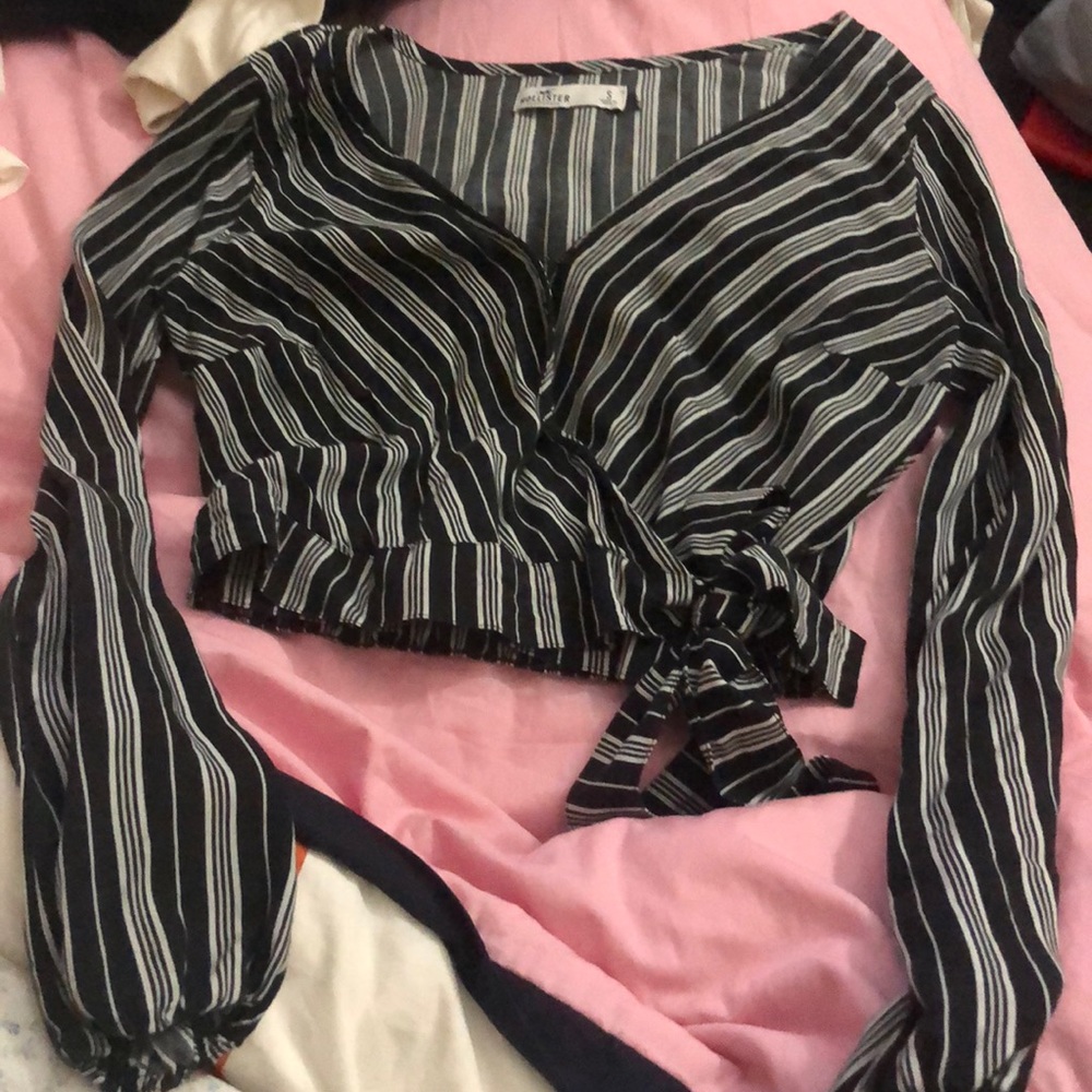 Hollister crop top